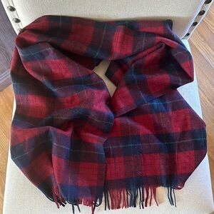 Pendleton Tartan Plaid Virgin Wool Fringe Scarf Red Navy Blue